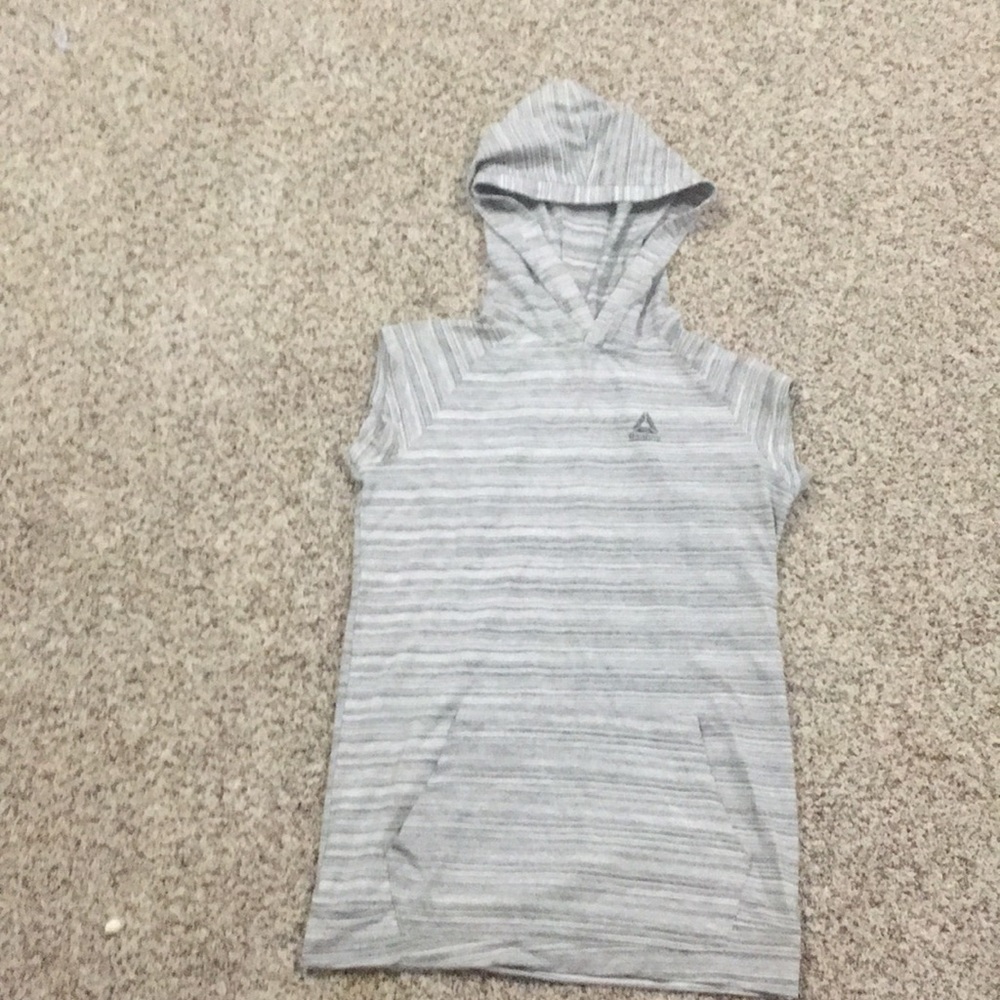 A no sleeve hoodie